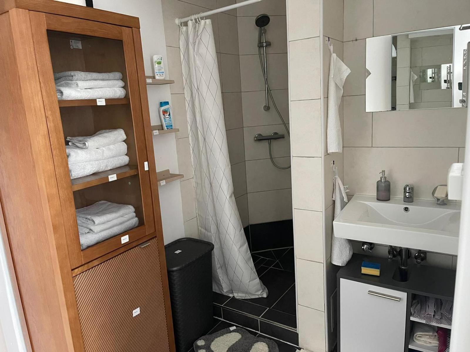 Privatunterkunft Luxurioeses 10min Zum Universitaet *